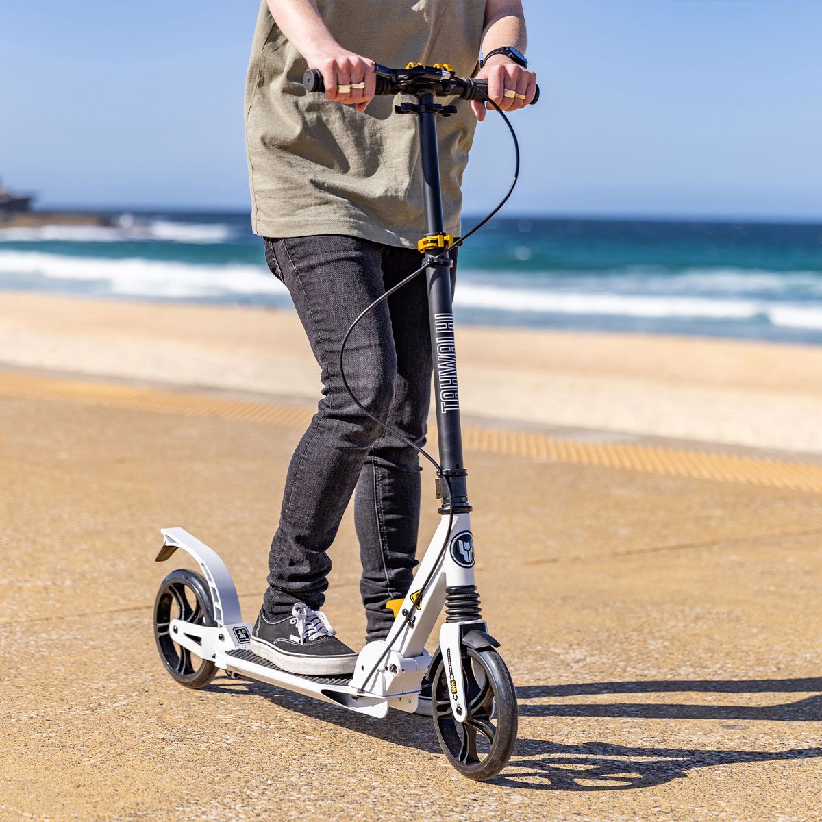 Tahwalhi Commuter Scooter