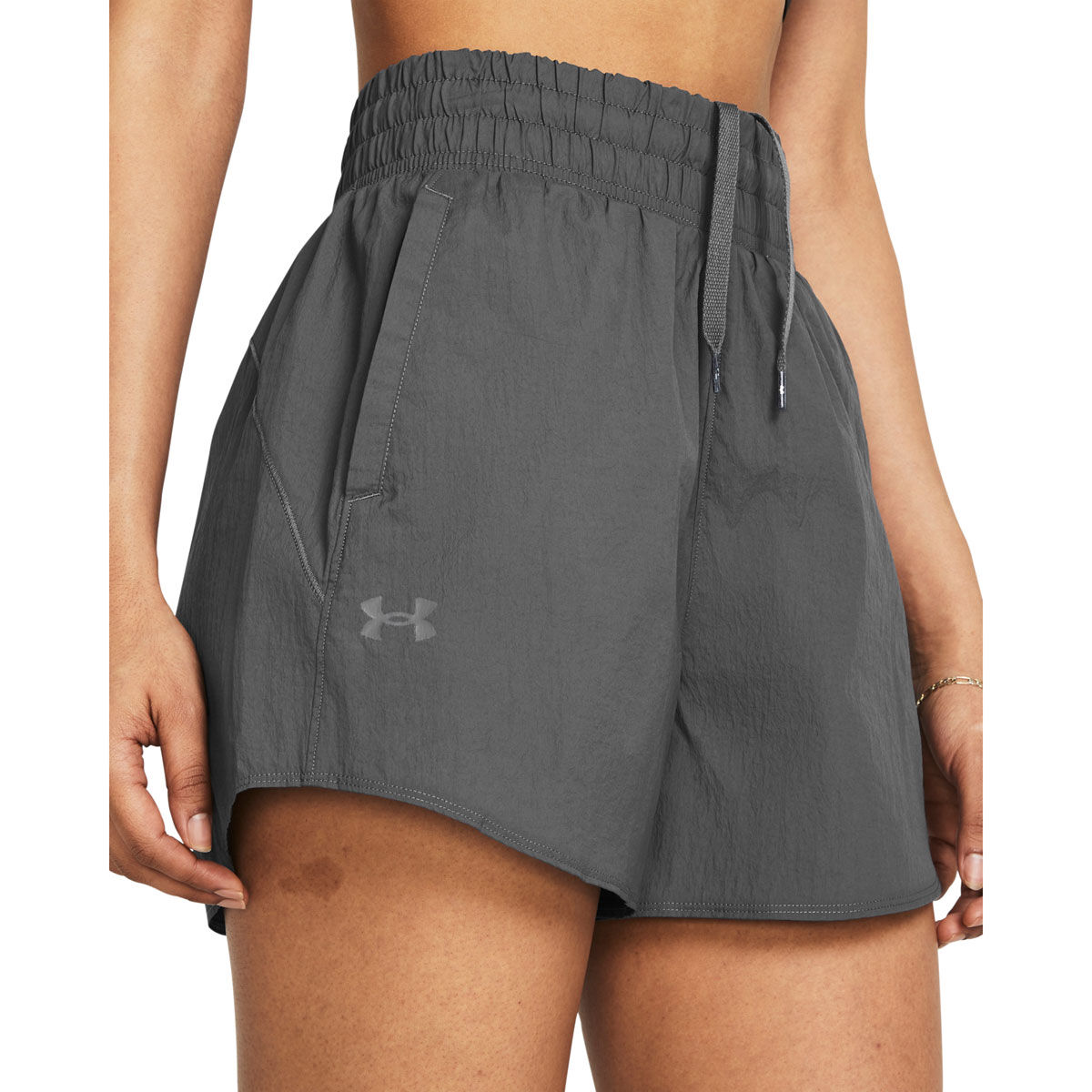Under Armour Womens Flex Woven 5 Inch Crinkle Shorts