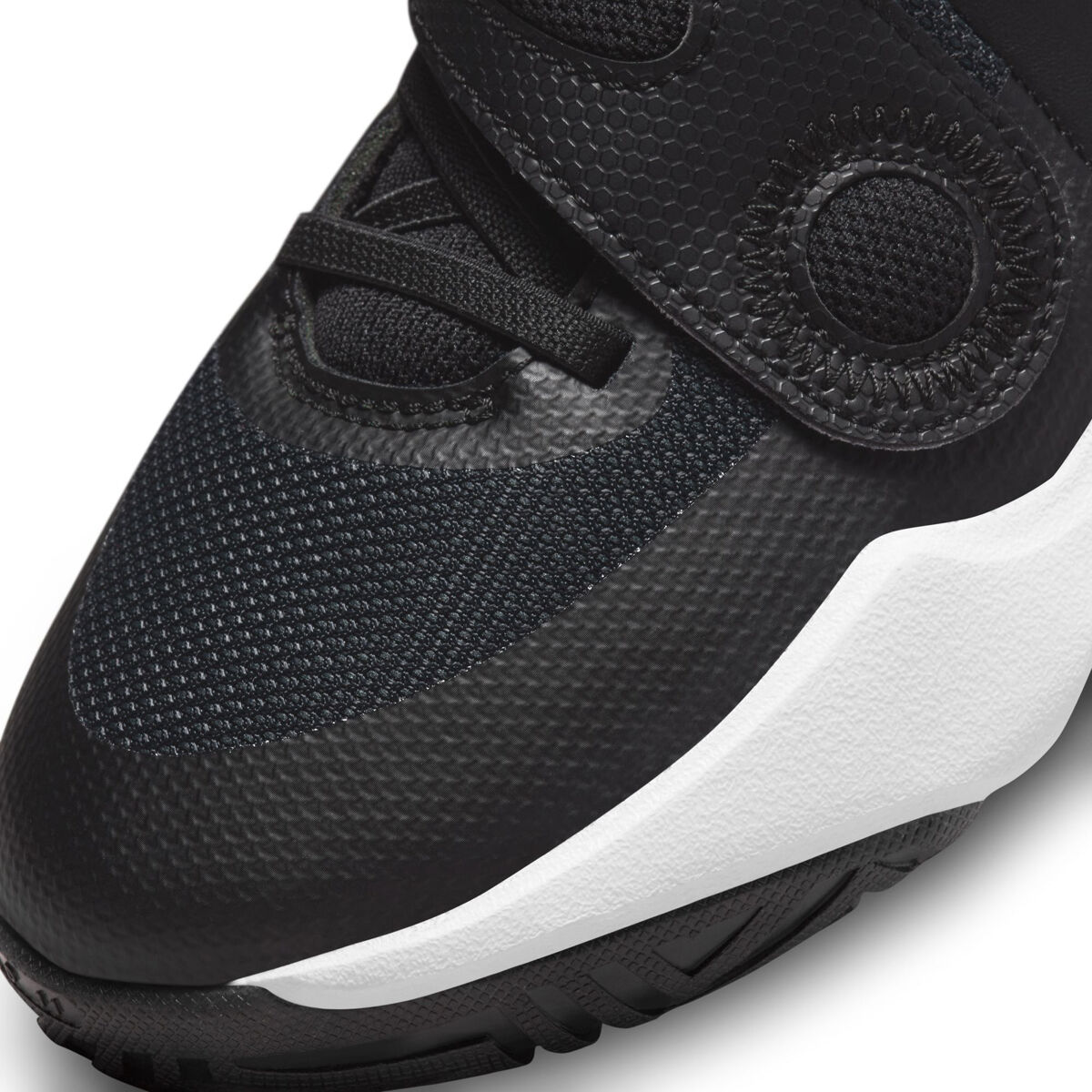 Nike Team Hustle D 11 GS Kids Basketball Shoes