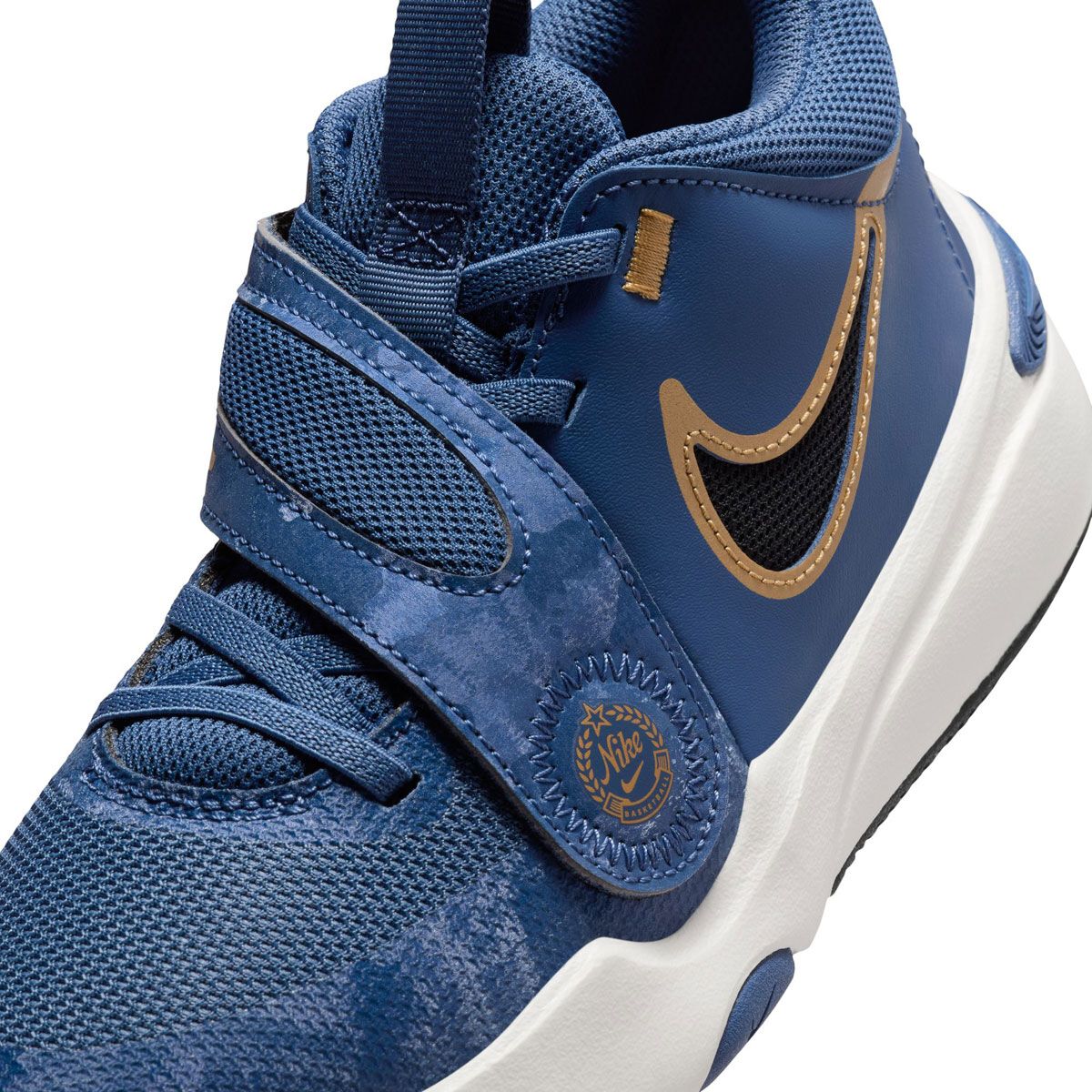 Nike Team Hustle D 11 GS Kids Basketball Shoes