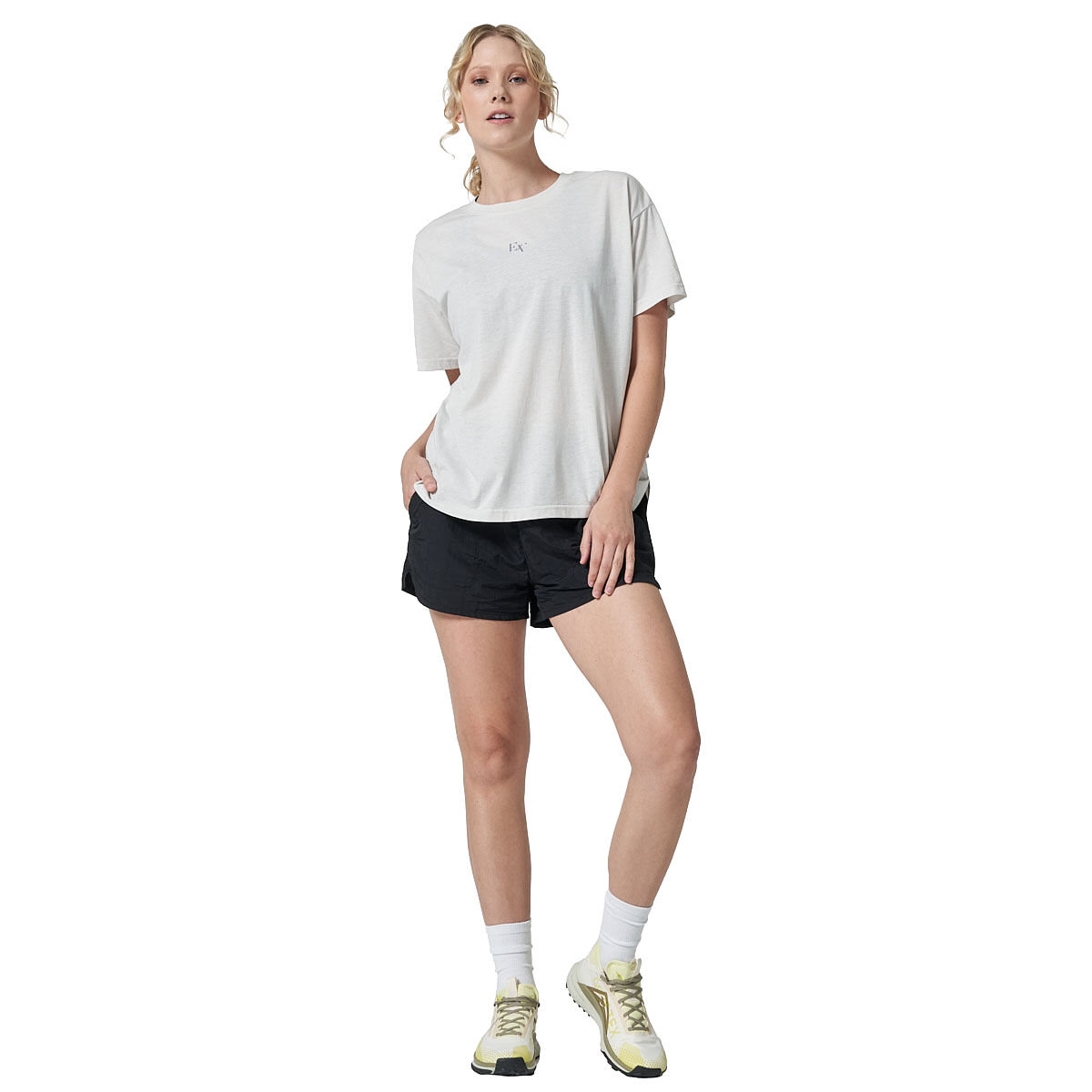 Ell/Voo Womens Devin Shorts