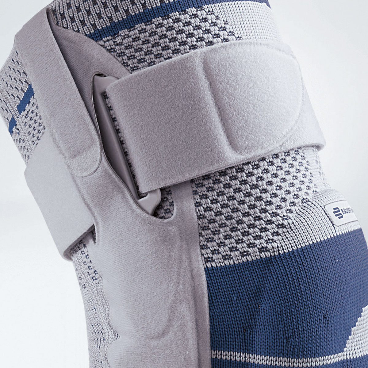 Bauerfeind GenuTrain S Knee Brace (Left)
