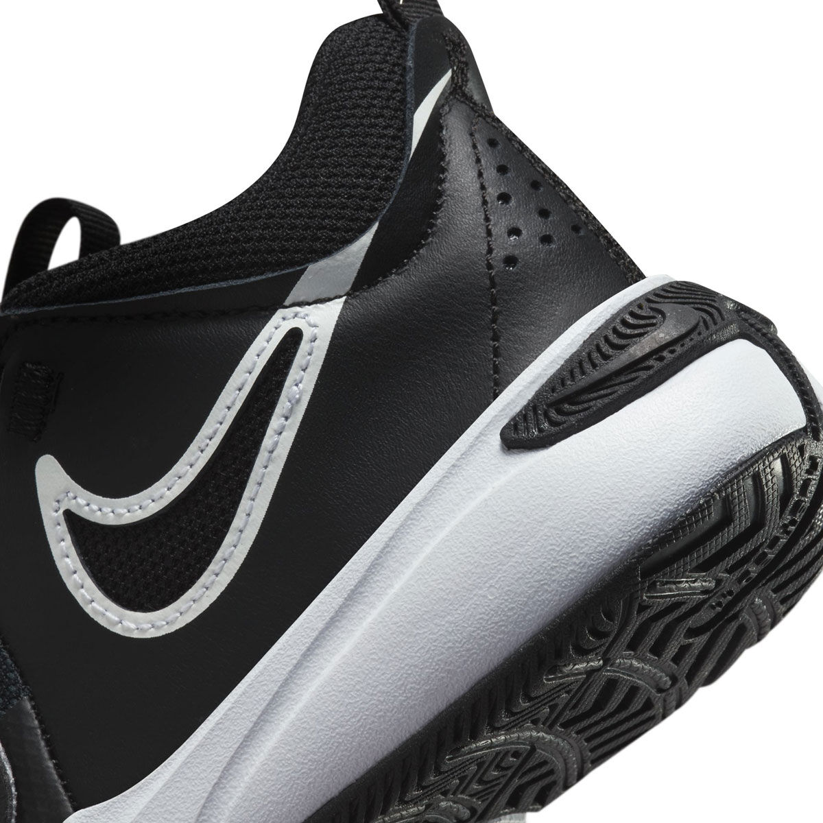 Nike Team Hustle D 11 PS Kids Basketball Shoes