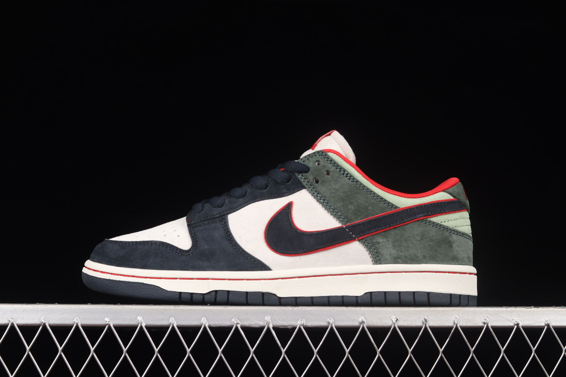 Otomo Katsuhiro x SB Dunk Low Steamboy OST LF0039-004