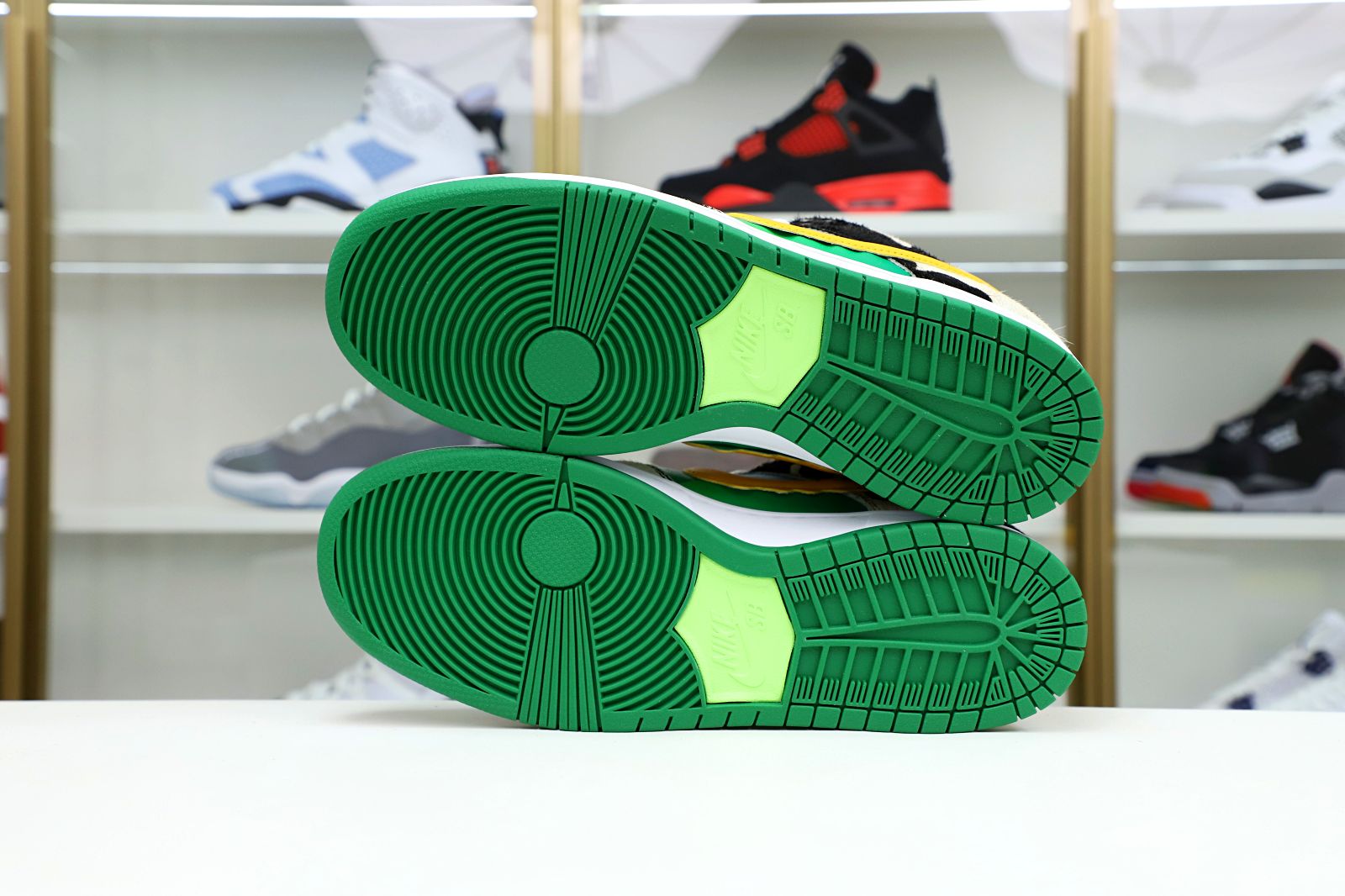 SB LOW “CHUNKY DUNKY”SNEAKERS