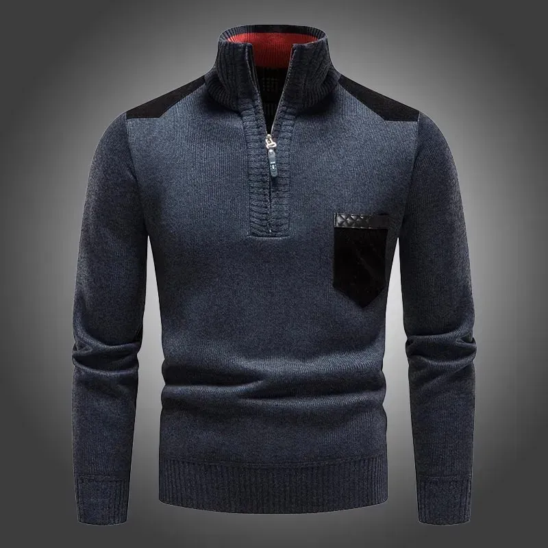 Suéter grosso masculino com gola alta