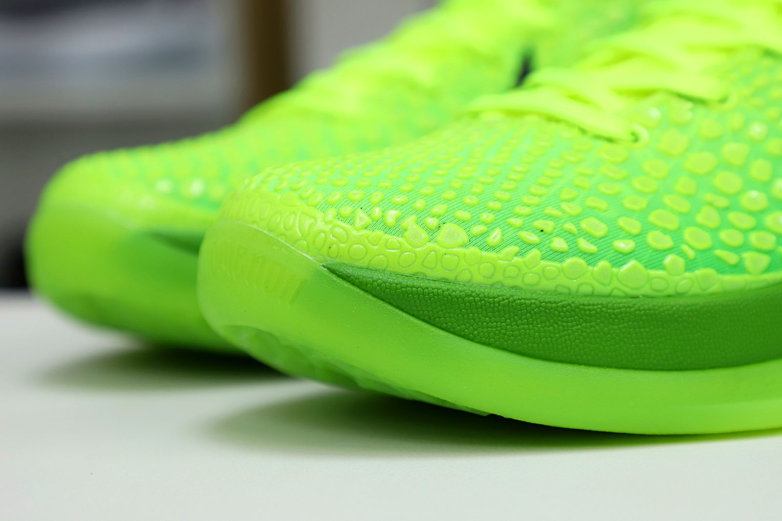 Kobe 6 Protro Grinch Sneakers