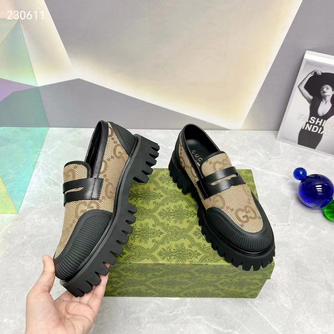 Gucci GG Unisex Maxi GG Loafer Camel Ebony Canvas Rubber EVA Sole Low-Heel