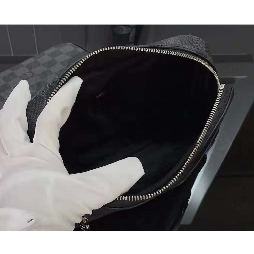 Louis Vuitton LV Men Scott Messenger Damier Graphite N50018 Shoulder Bag