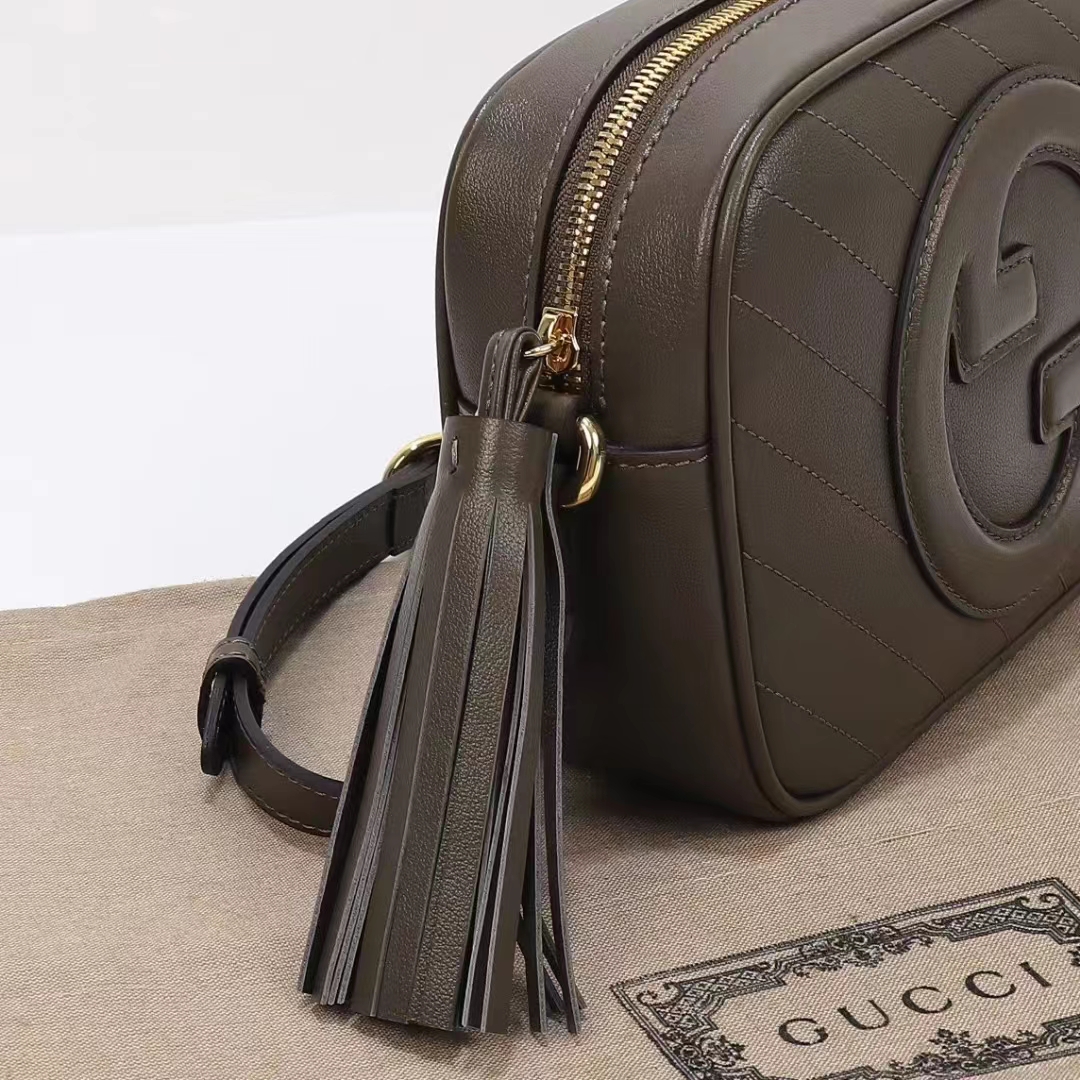 Gucci Women GG Blondie Small Shoulder Bag Brown Leather Zipper Closure