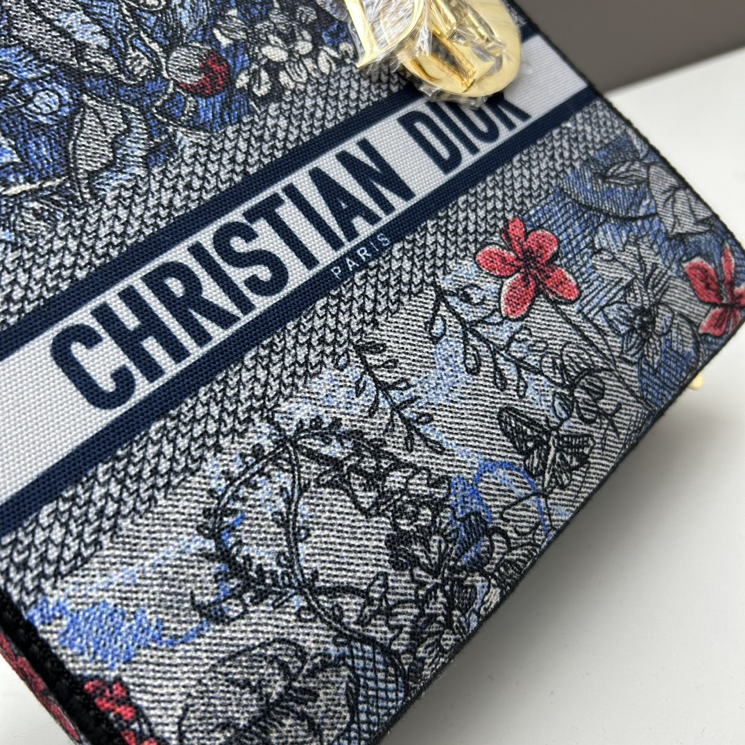 Dior Women CD Medium Lady D-Lite Bag Denim Multicolor Dior Jardin Magique Embroidery