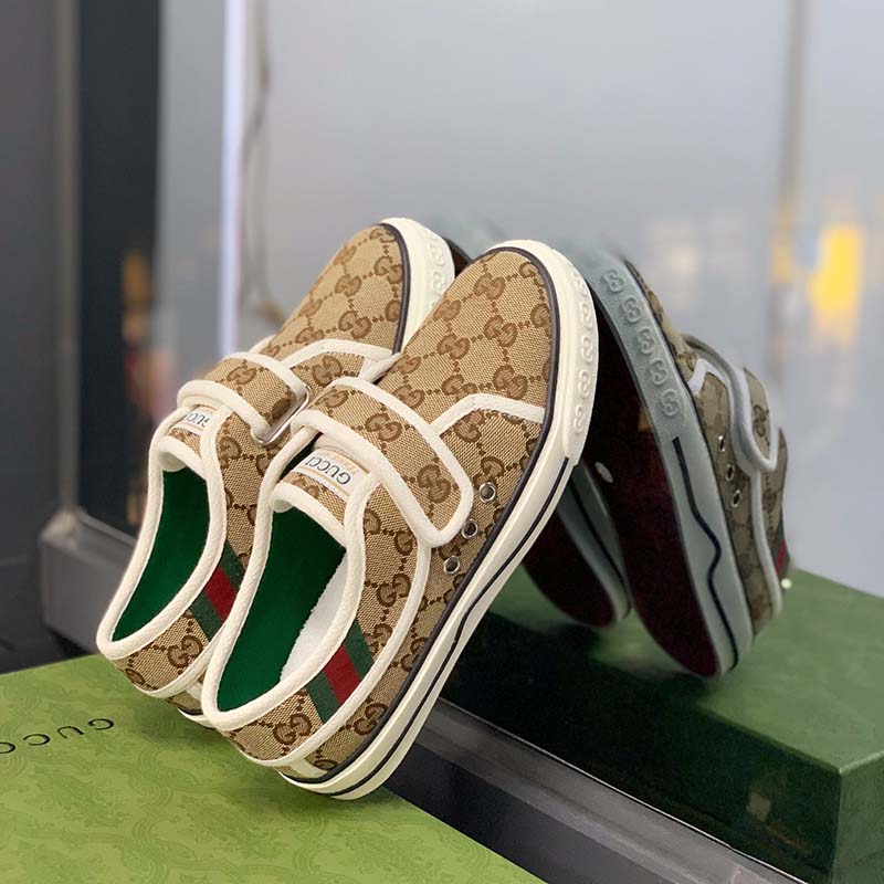 Gucci Unisex Tennis 1977 Sneaker Beige Ebony Jumbo GG Canvas Low 3 Cm Heel
