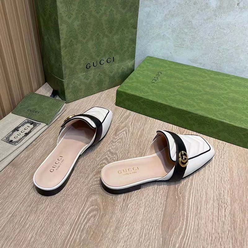 Gucci Women GG Slipper Double G White Leather Matelassé Chevron Insert