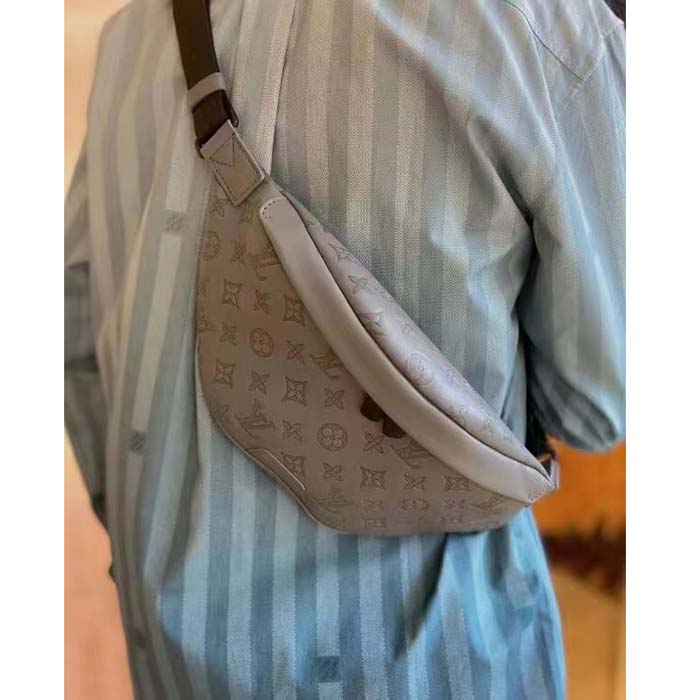 Louis Vuitton LV Unisex Discovery Bumbag Anthracite Gray Monogram Shadow Calf Leather