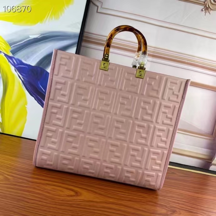 Fendi Women FF Sunshine Medium Pink Leather Shopper