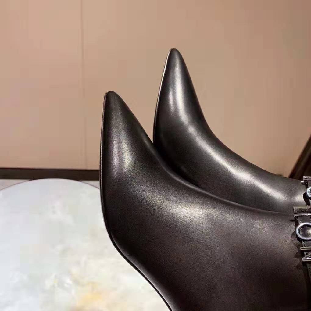 Louis Vuitton LV Women Call Back Ankle Boot in Smooth Calf Leather 5.5 cm Heel-Black