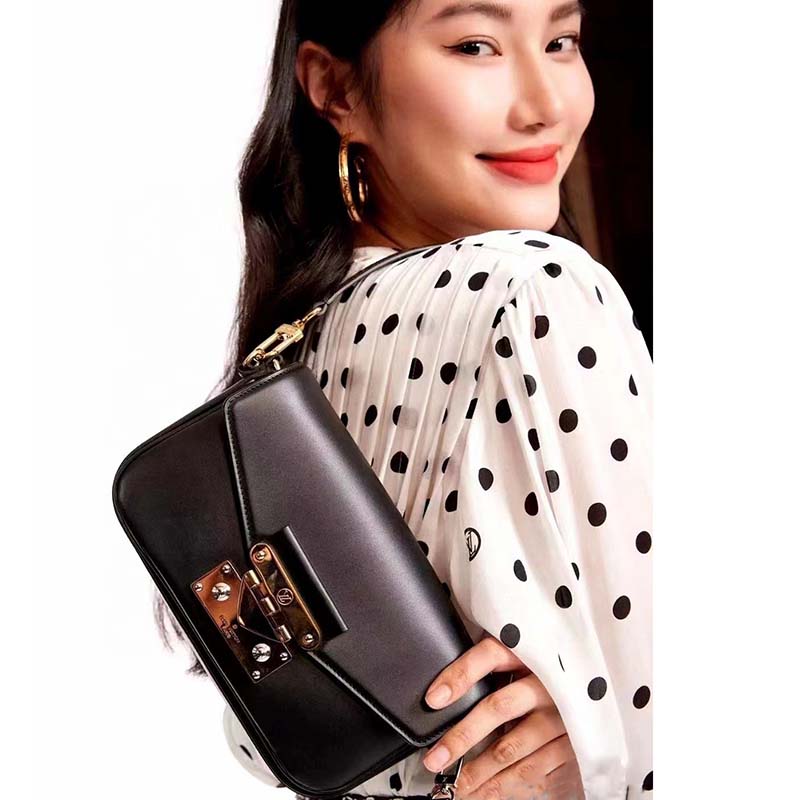 Louis Vuitton LV Women Swing Black Calfskin Leather Monogram Canvas S Lock