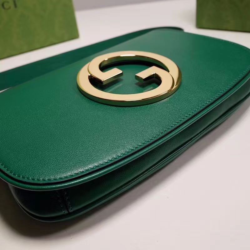 Gucci Women GG Blondie Shoulder Bag Emerald Green Leather Round Interlocking G