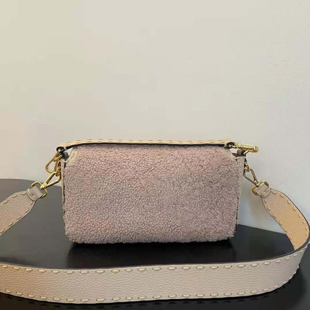 Fendi Women Baguette Pink Sheepskin Bag
