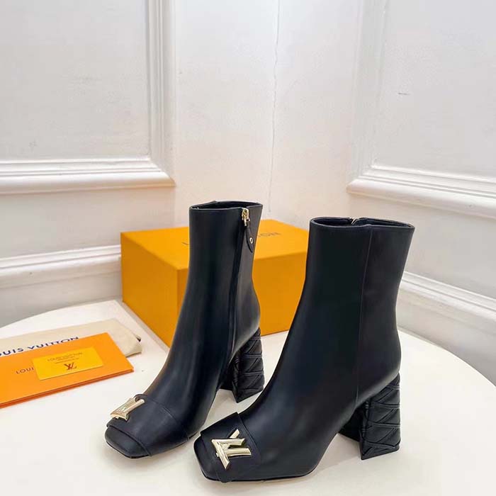 Louis Vuitton LV Women Shake Ankle Boot Black Lambskin Side Zip Leather Outsole