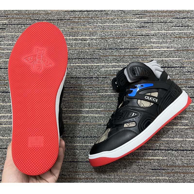 Gucci Unisex Gucci Basket Sneaker Beige Ebony GG Supreme Canvas Low Heel