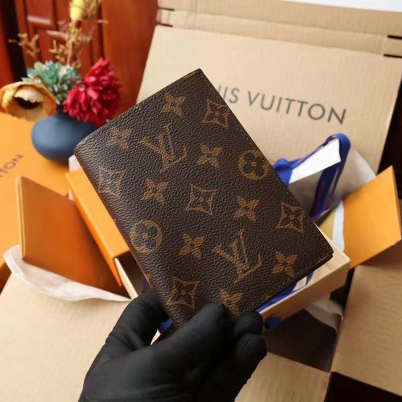Louis Vuitton LV Unisex Passport Cover Brown Monogram Coated Canvas Cowhide Leather