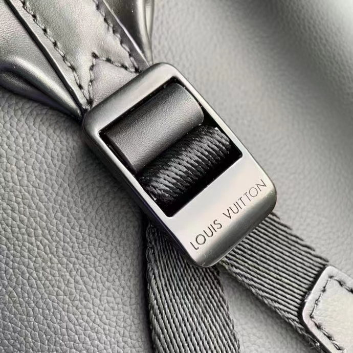 Louis Vuitton LV Unisex Discovery Backpack Black Calf Leather Cowhide Double Zip