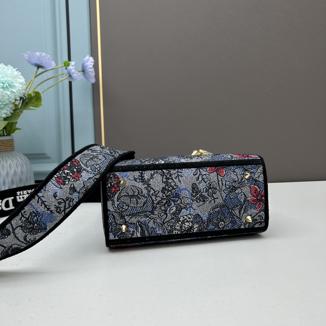 Dior Women CD Medium Lady D-Lite Bag Denim Multicolor Dior Jardin Magique Embroidery