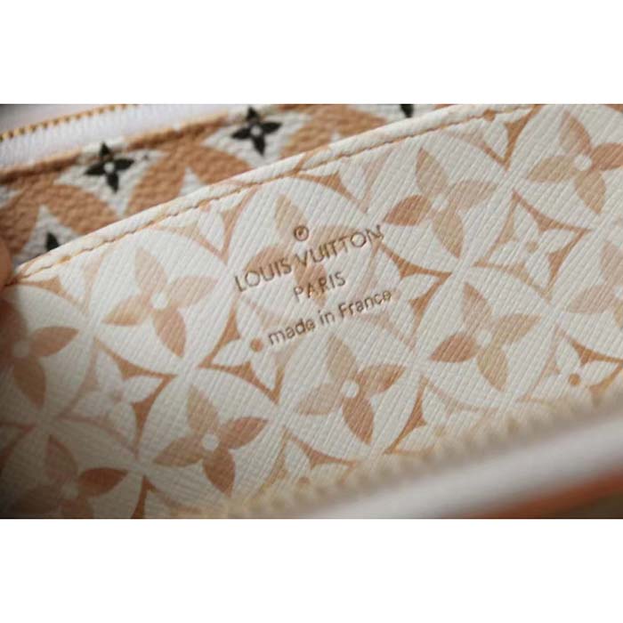 Louis Vuitton LV Unisex Zippy Wallet Beige Monogram Coated Canvas Zip Closure
