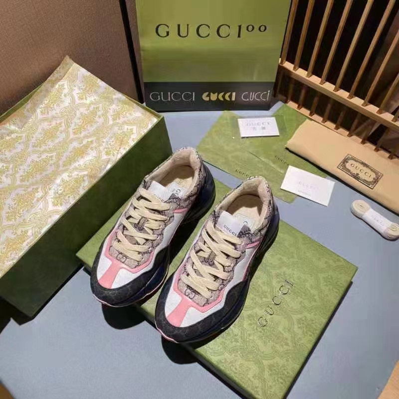 Gucci Unisex GG Rhyton Sneaker Beige Blue GG Supreme Canvas Low Heel