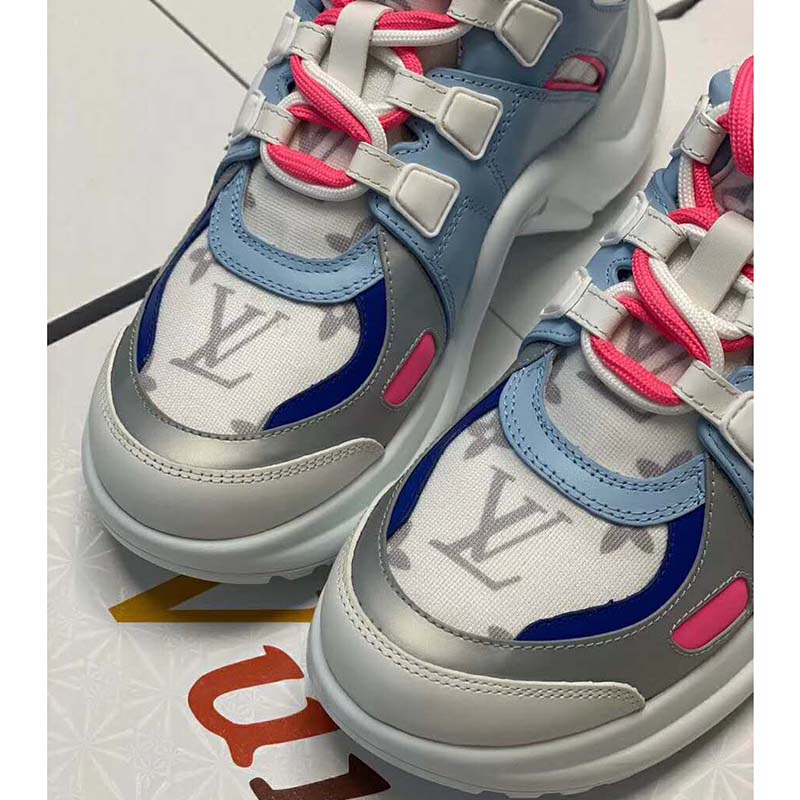 Louis Vuitton LV Women LV Archlight Sneaker in Leather and Technical Fabrics-Blue