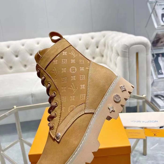 Louis Vuitton Unisex LV Ranger Boat Shoe Beige Mini Monogram-Embossed Nubuck Leather