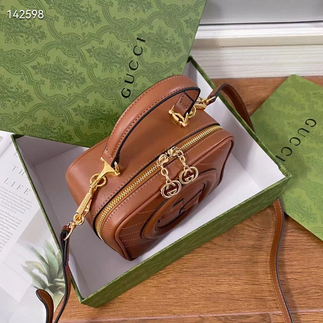 Gucci Women GG Blondie Top Handle Bag Cuir Leather Round Interlocking G