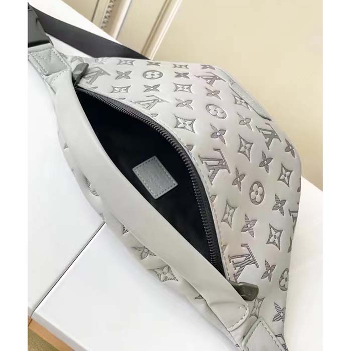Louis Vuitton LV Unisex Discovery Bumbag Anthracite Gray Monogram Shadow Calf Leather