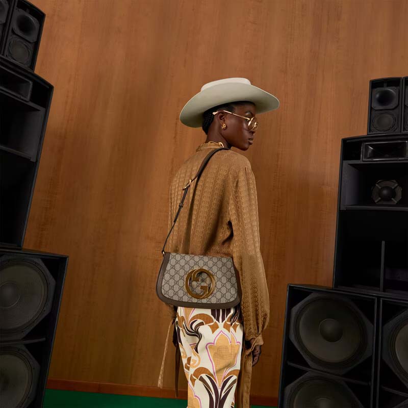 Gucci Women GG Blondie Shoulder Bag Beige Ebony GG Supreme Canvas