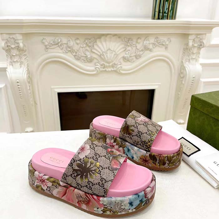 Gucci Unisex Online Exclusive Flora Sandal Multicolor GG Supreme Flora Print Canvas