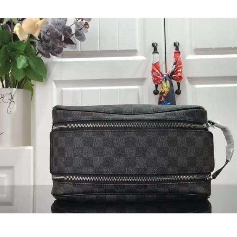 Louis Vuitton LV Unisex Dopp Kit Toilet Pouch Grey Damier Graphite Canvas