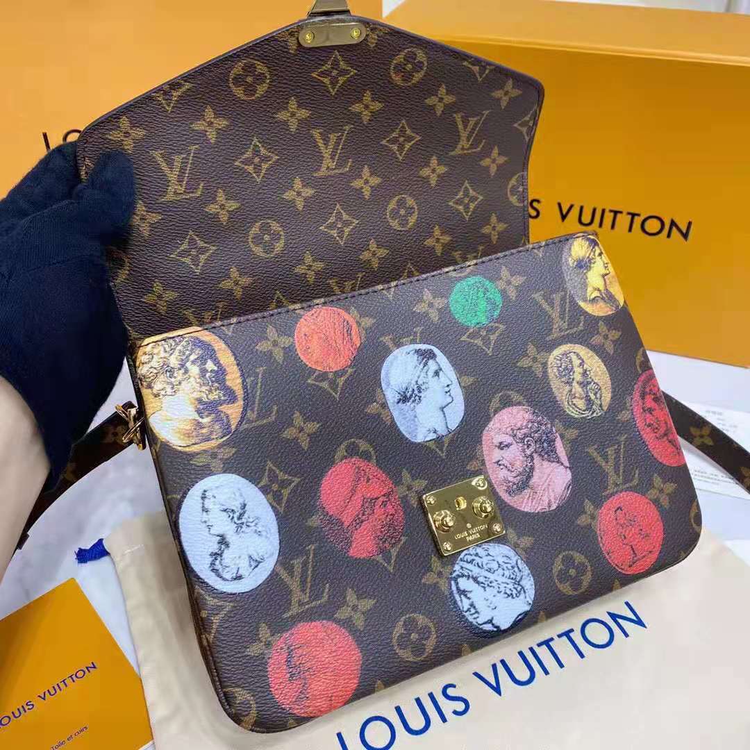 Louis Vuitton LV Unisex Pochette Metis Monogram Cameo Printed Canvas Cowhide Leather