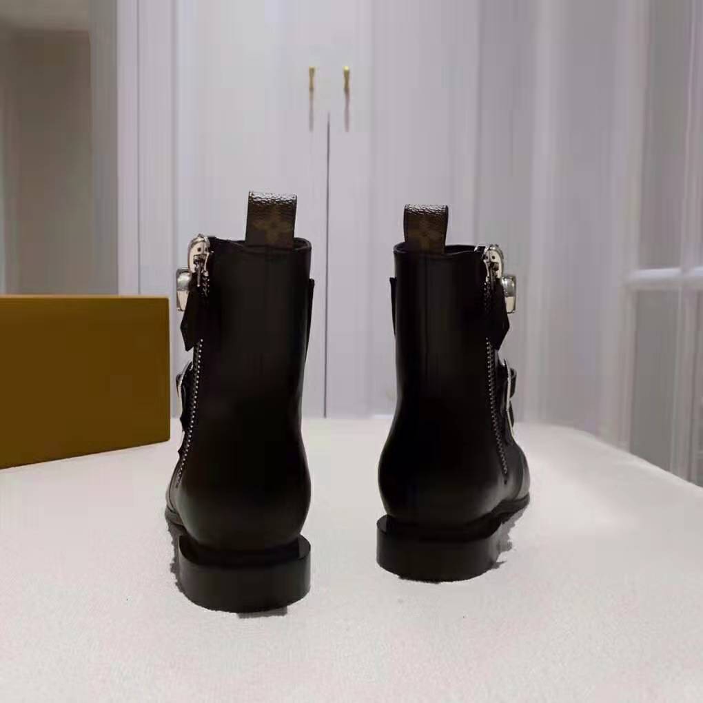 Louis Vuitton LV Women Jumble Flat Ankle Boot in Calf Leather and Rubber Outsole-Black