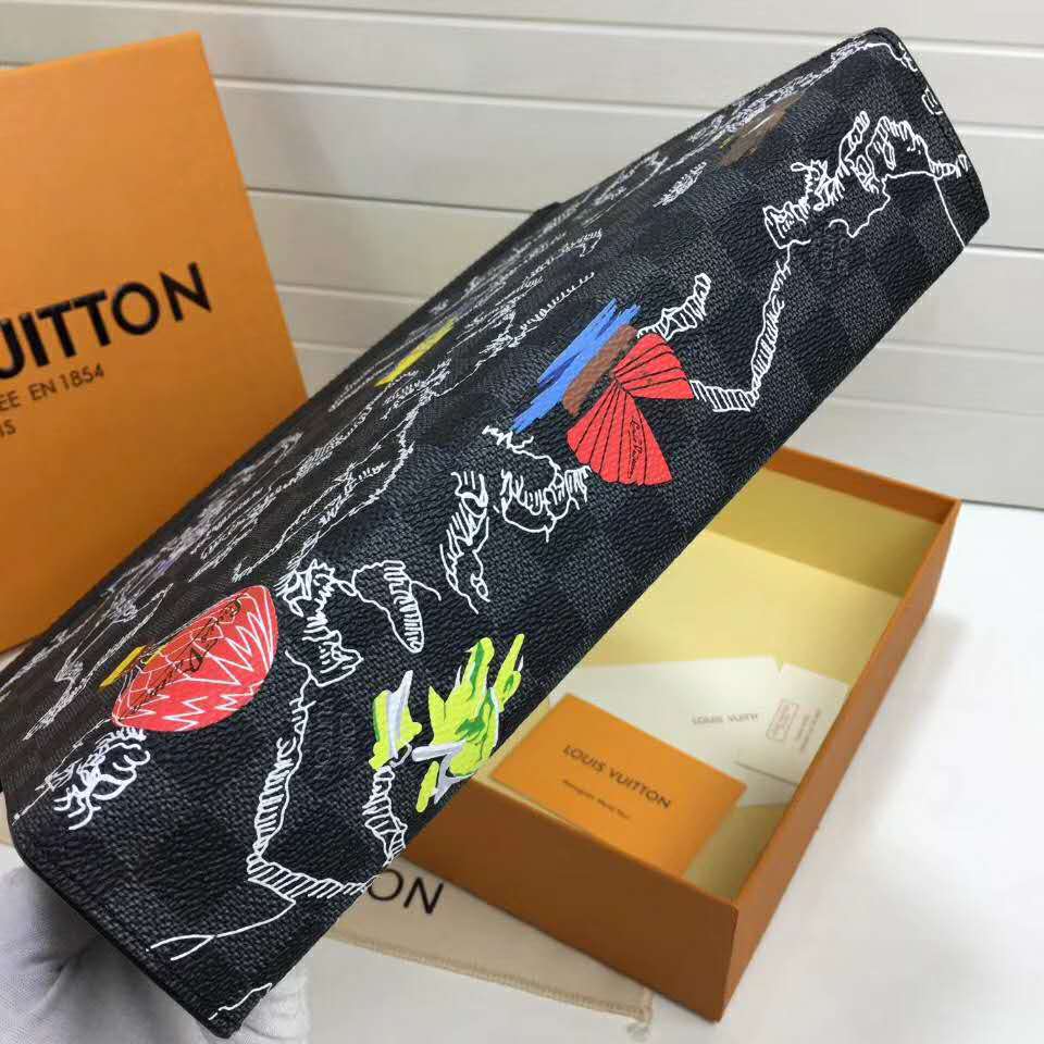 Louis Vuitton LV Unisex Pochette Voyage MM Bag in Damier Graphite Coated Canvas-Grey