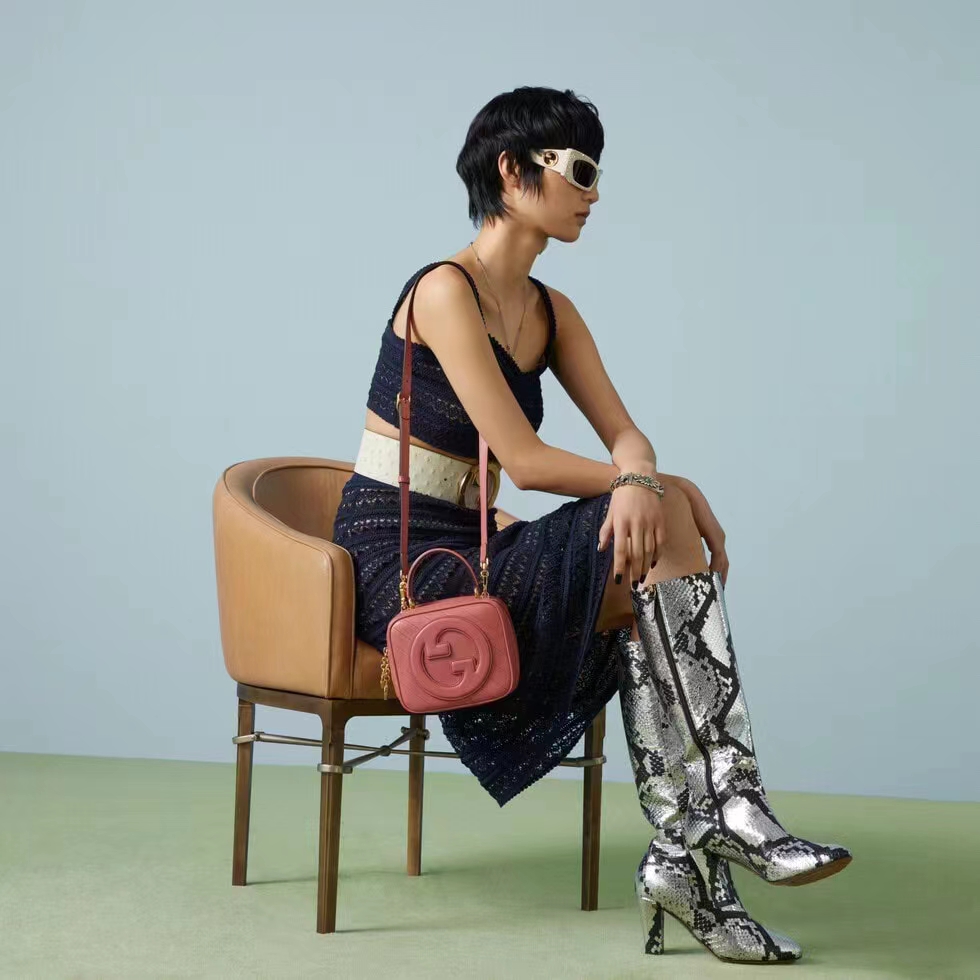 Gucci Women GG Blondie Top Handle Bag Pink Leather Round Interlocking G