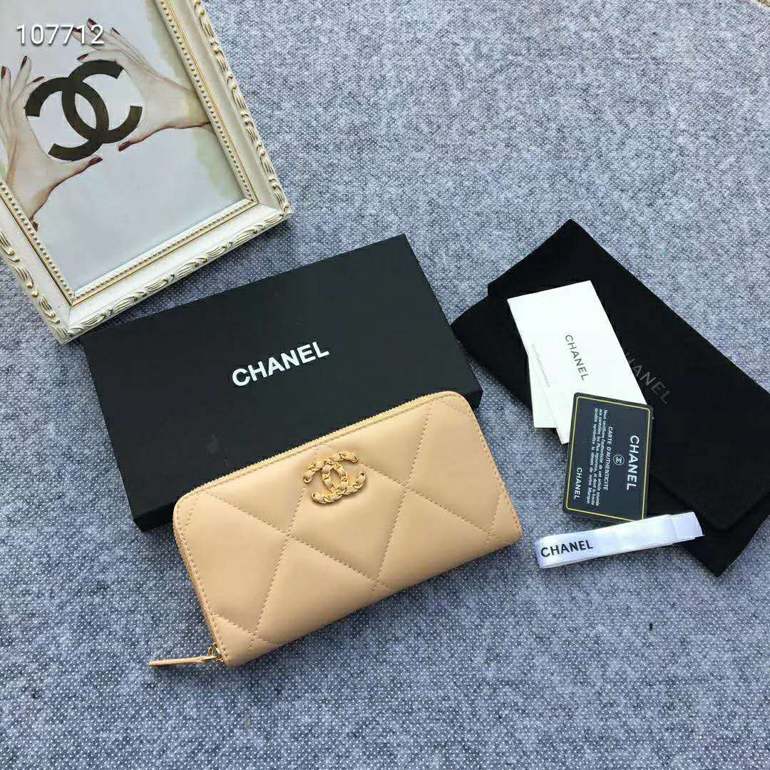 Chanel Women Chanel 19 Long Zipped Wallet Lambskin Leather-Beige                                                                                                                     Lambskin