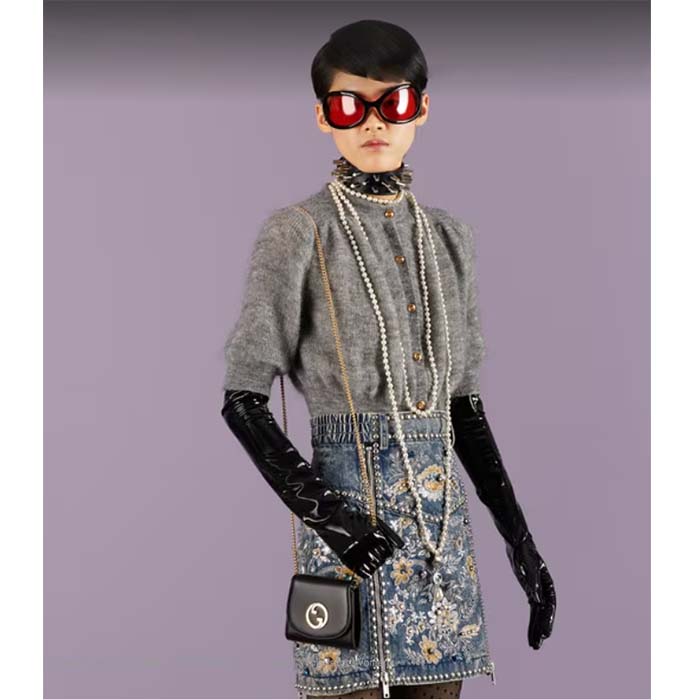 Gucci Women GG Blondie Medium Chain Wallet Black Leather Round Interlocking G