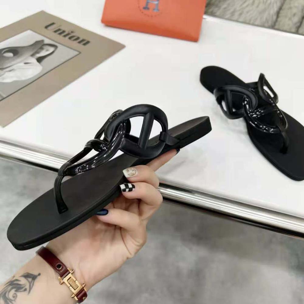 Hermes Women Egerie Sandal in Waterproof TPU with Chaine D Ancre Motif-Black