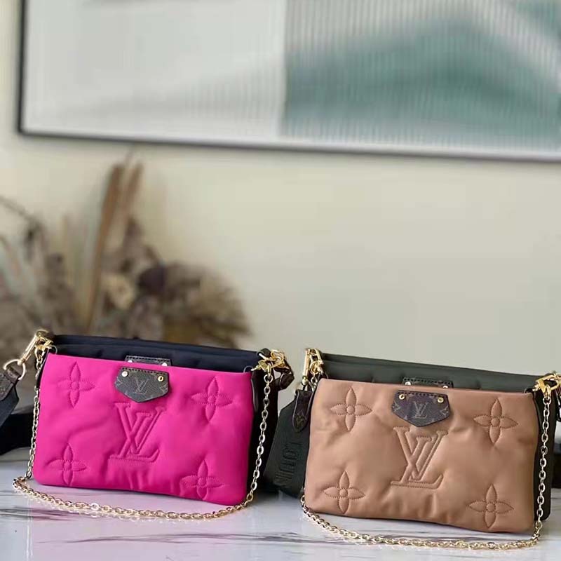 Louis Vuitton LV Unisex Maxi Multi Pochette Accessoires Handbag Fuchsia Black