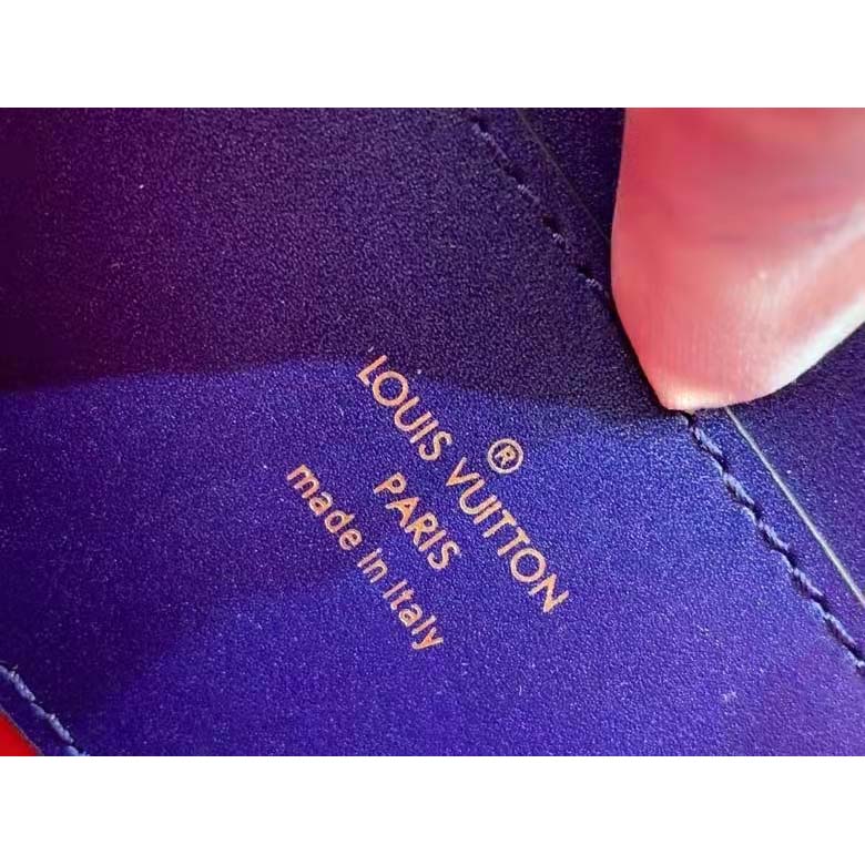 Louis Vuitton LV Women Pont 9 Soft MM Handbag Blue Grained Calfskin