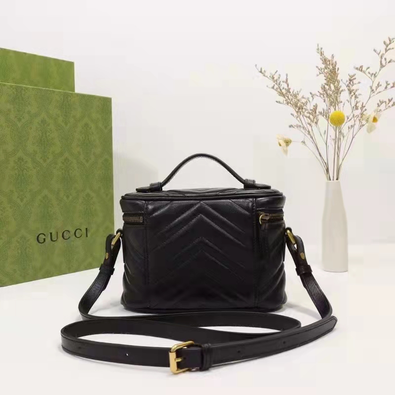 Gucci Unisex GG Marmont Mini Bag Black Chevron Matelassé Leather Double G