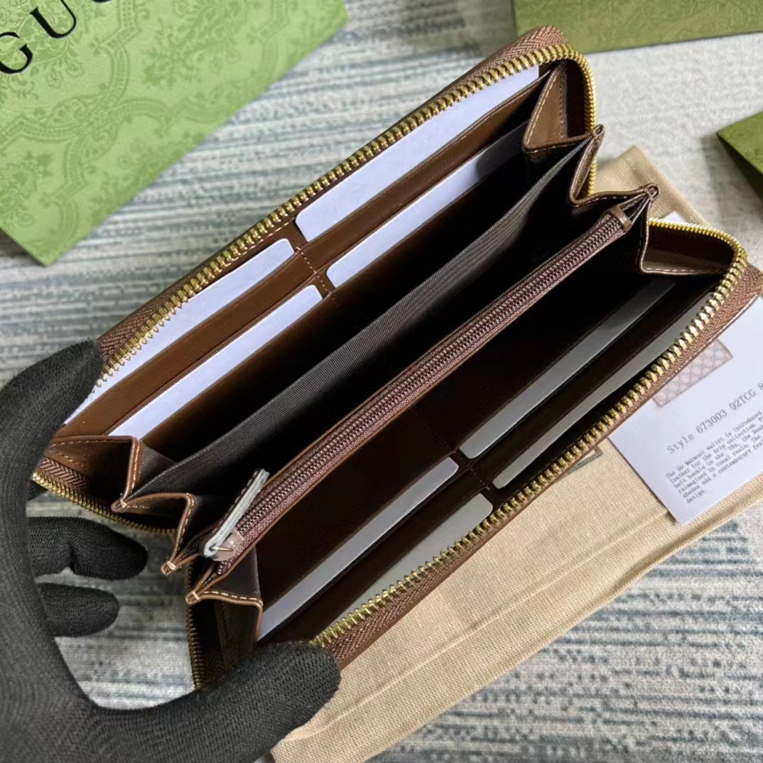 Gucci Unisex Zip Around Wallet Interlocking G Beige Ebony GG Supreme Canvas