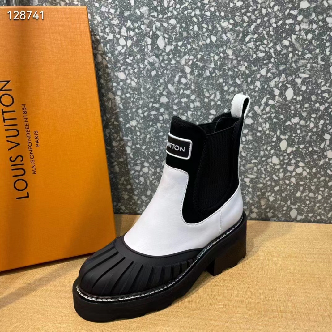 Louis Vuitton Women LV Ruby Flat Ranger Boot White Calf Leather Rubber Outsole