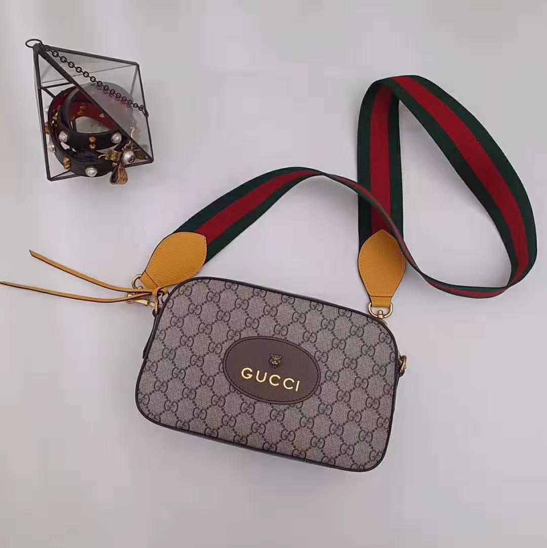 Gucci GG Women GG Supreme Messenger Bag in Beige/Ebony GG Supreme Canvas